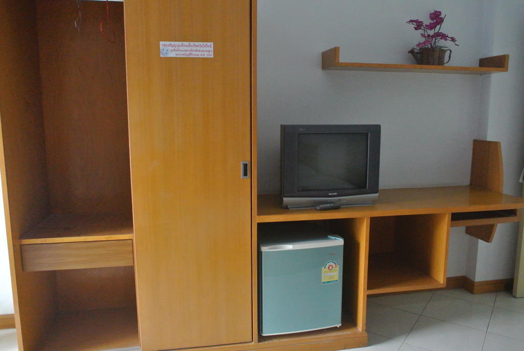 Chonnatee Residence Chum Phae Phòng bức ảnh